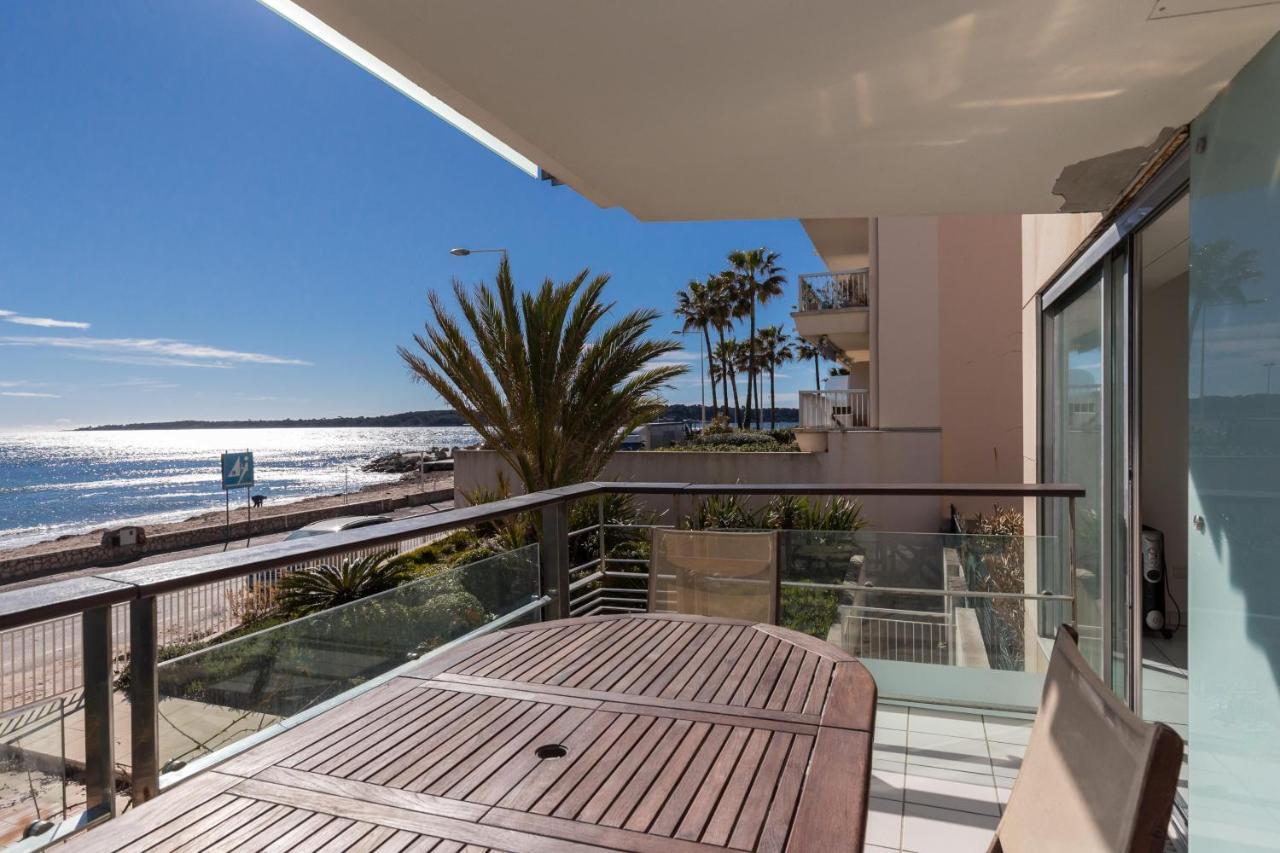 Bright Two Bedroomed Apartment On The Beach In Cannes With Huge Terrace With Fabulous Sea Views - 2001 Exterior foto